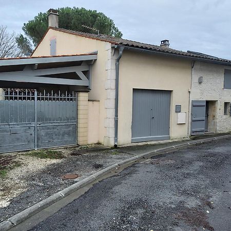 Caby Apartment Preguillac Luaran gambar